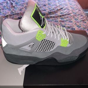AIR JORDAN 4 RETRO SE